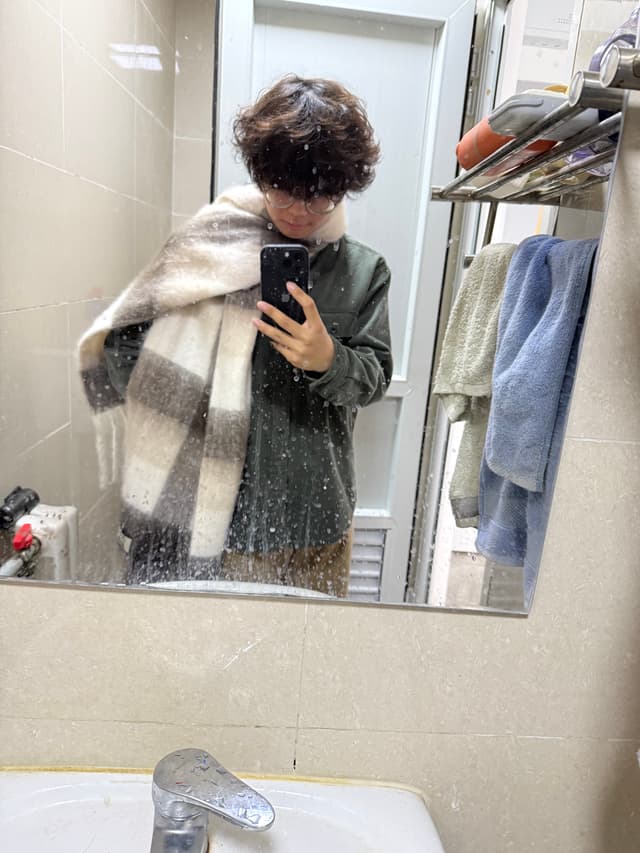 小尔喜欢自拍
